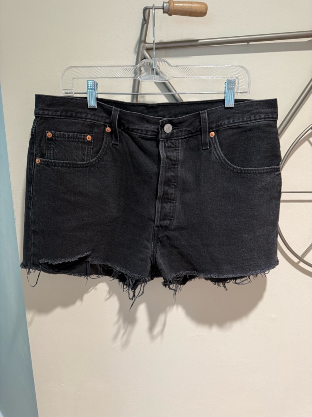 Levi’s Classic 501 Black Denim Cutoff Shorts - Women's 100% Cotton Size 34